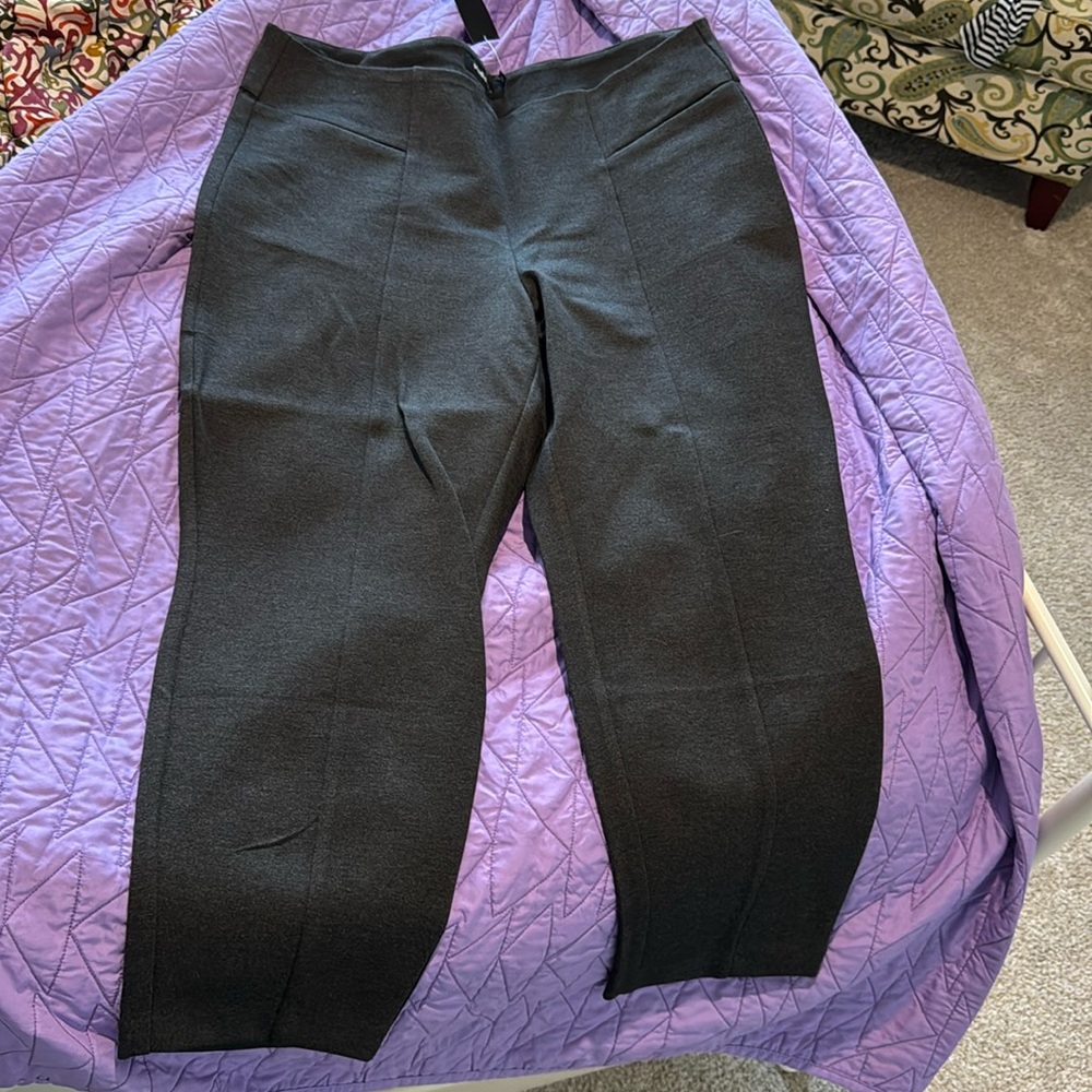 NWT Torrid size 3, pull on seam waist skinny studio luxe ponte pant charcoal